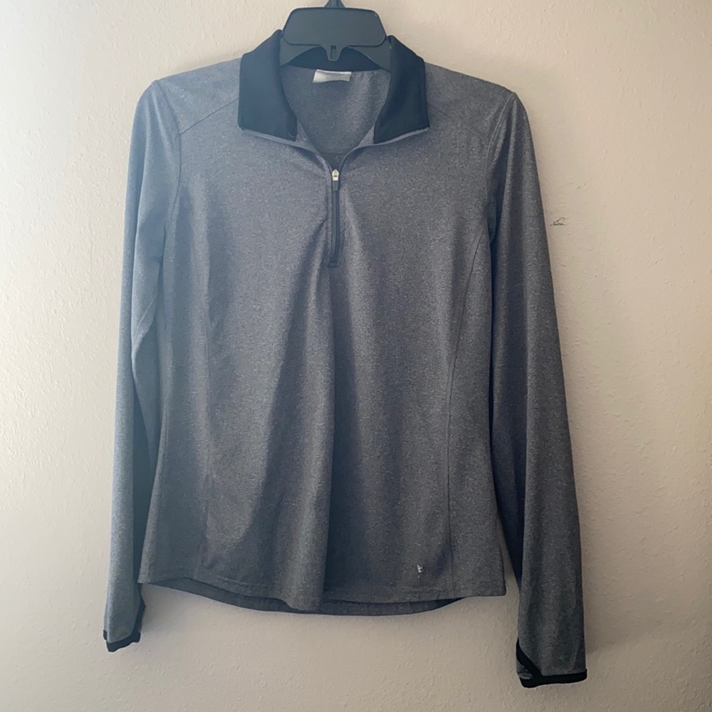 Long sleeve work out shirt